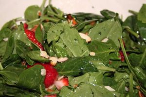 spinach salad with chocolate vinaigrette dressing